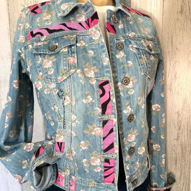 CHAQUETA CUSTOMIZADA M/LARGA FLORES T.S/M